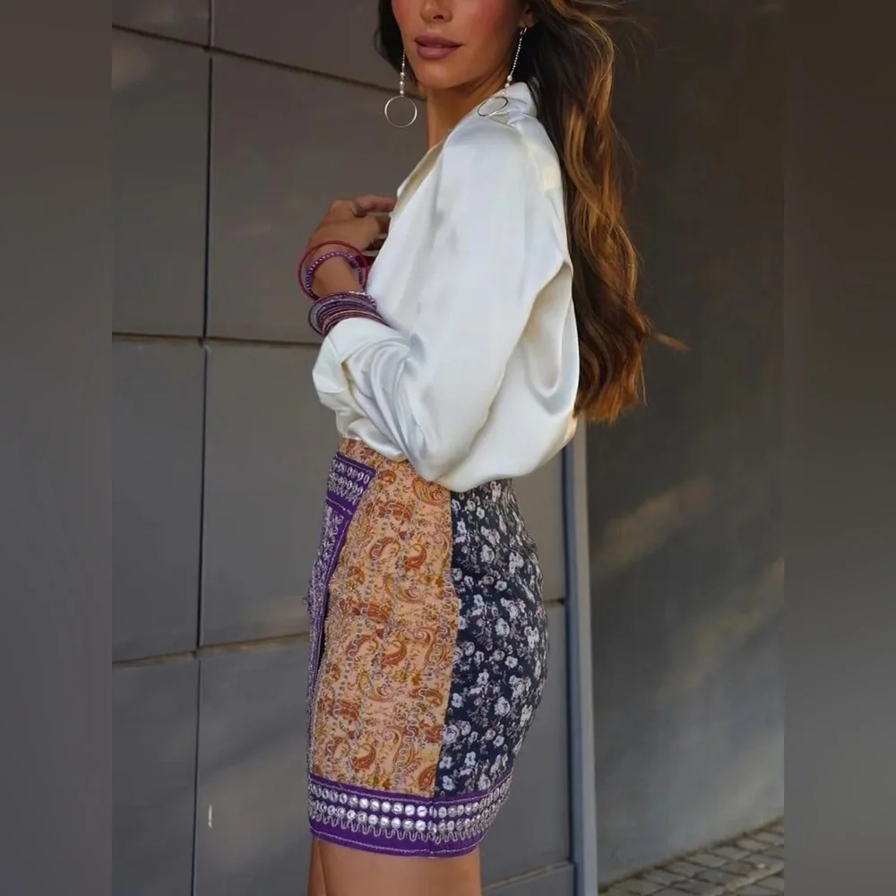 Asymmetric Floral Printed Mini Skirt CC10 size S - Picture 2 of 5